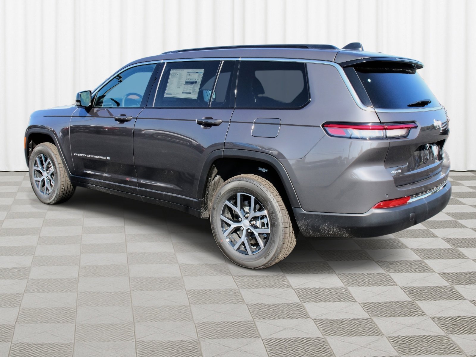 2025 Jeep Grand Cherokee Limited photo 15