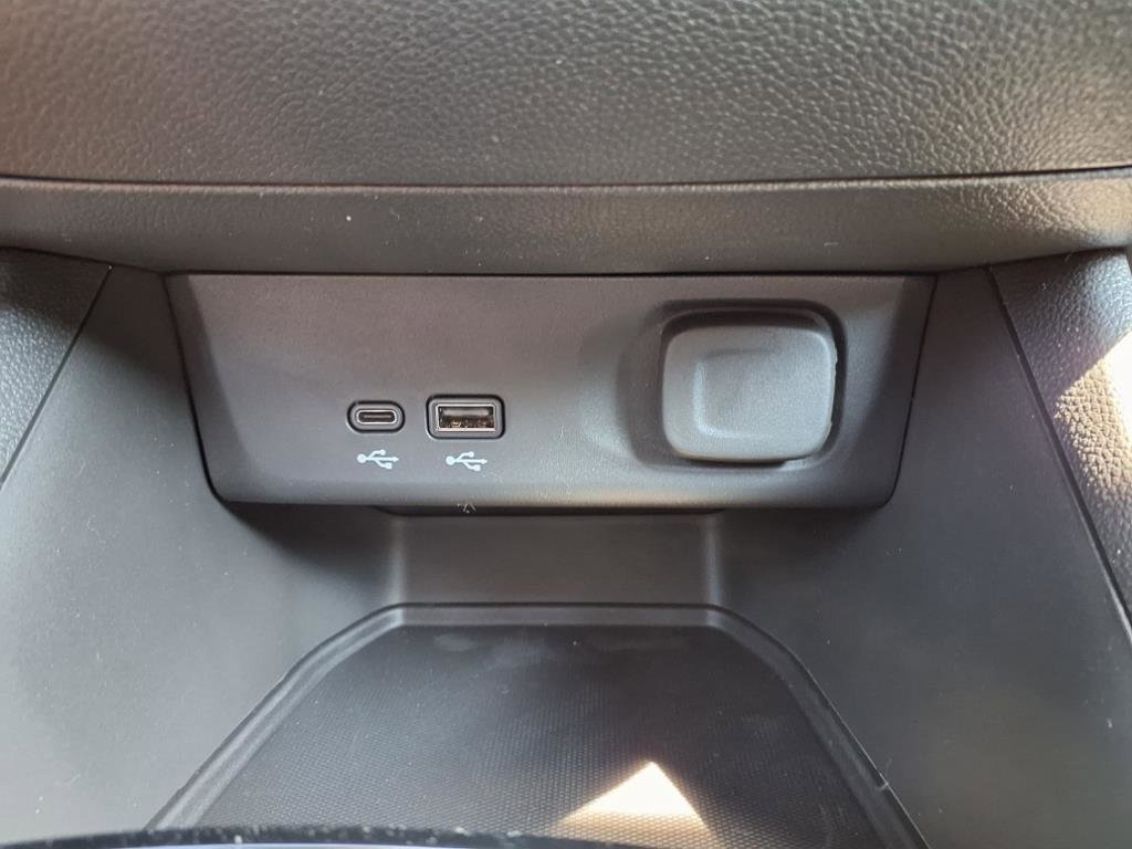 2025 Buick Envista ST photo 6