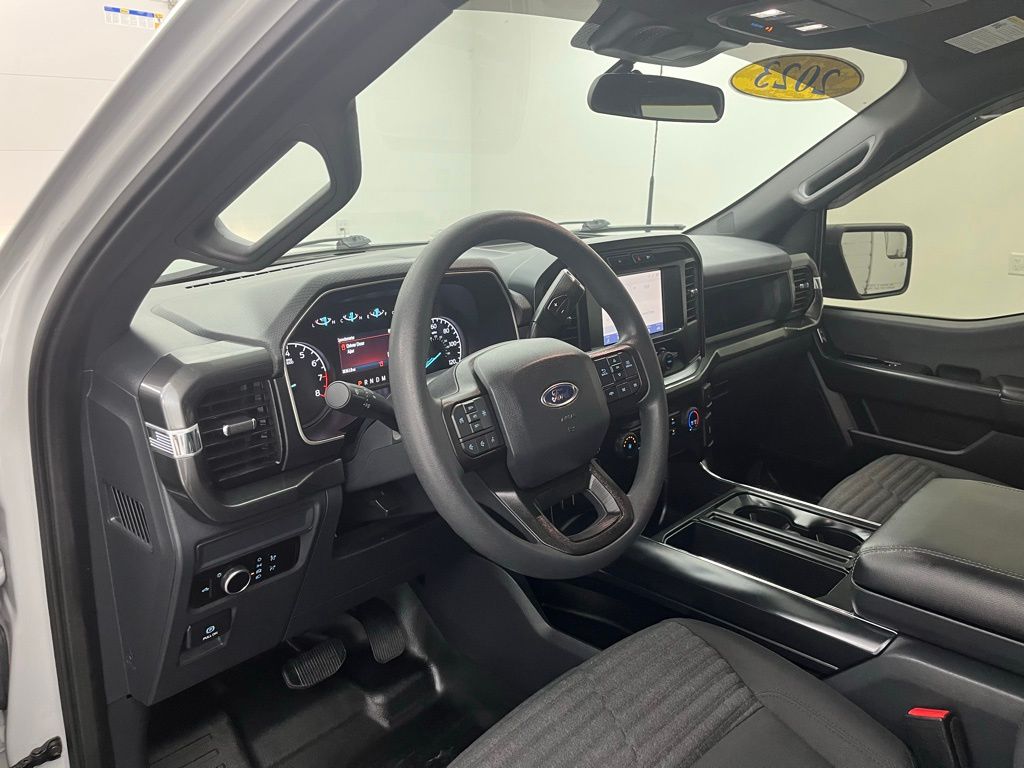 2023 Ford F-150 XL photo 16