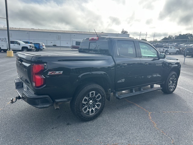2023 Chevrolet Colorado Z71 photo 3