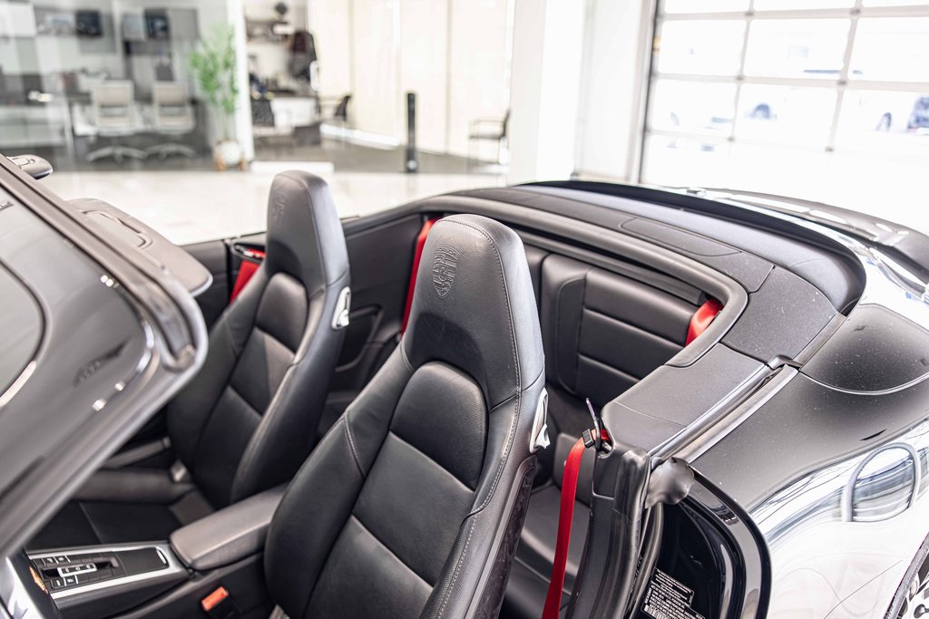 2016 PORSCHE 911 - Image 18