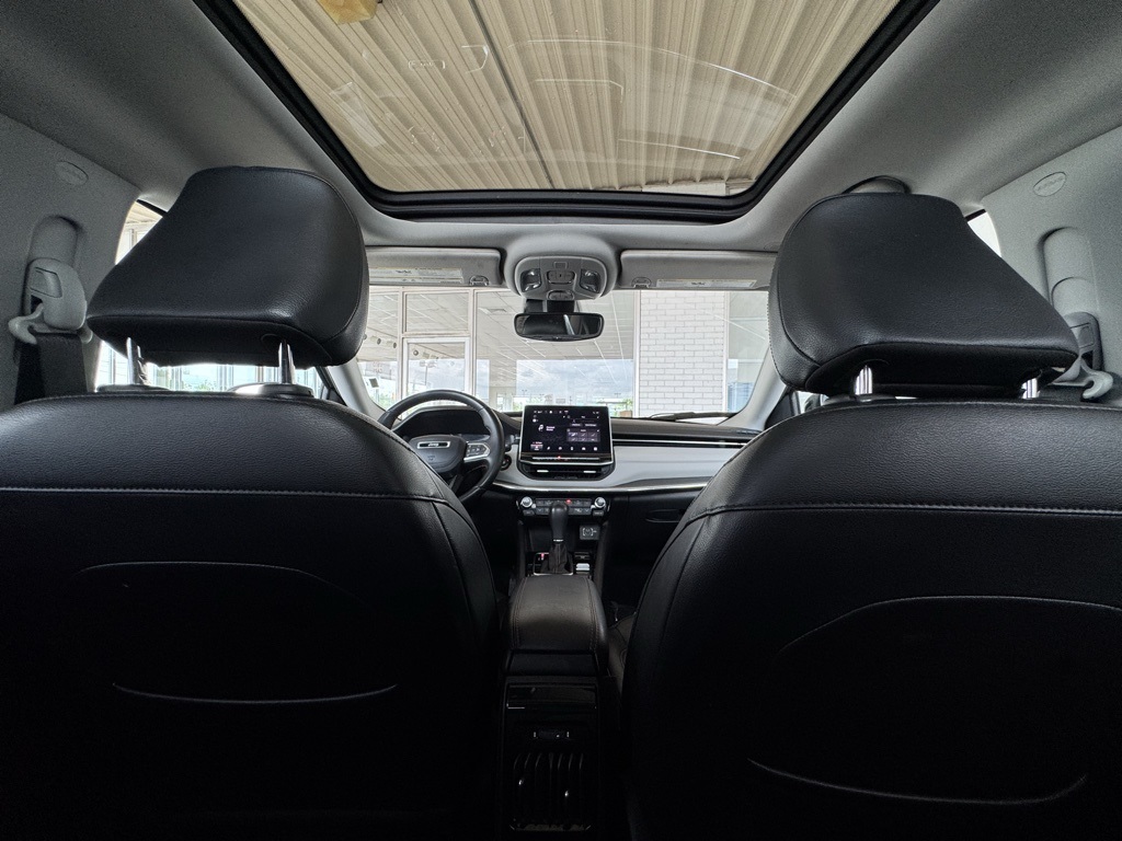 2022 Jeep Compass Limited photo 16