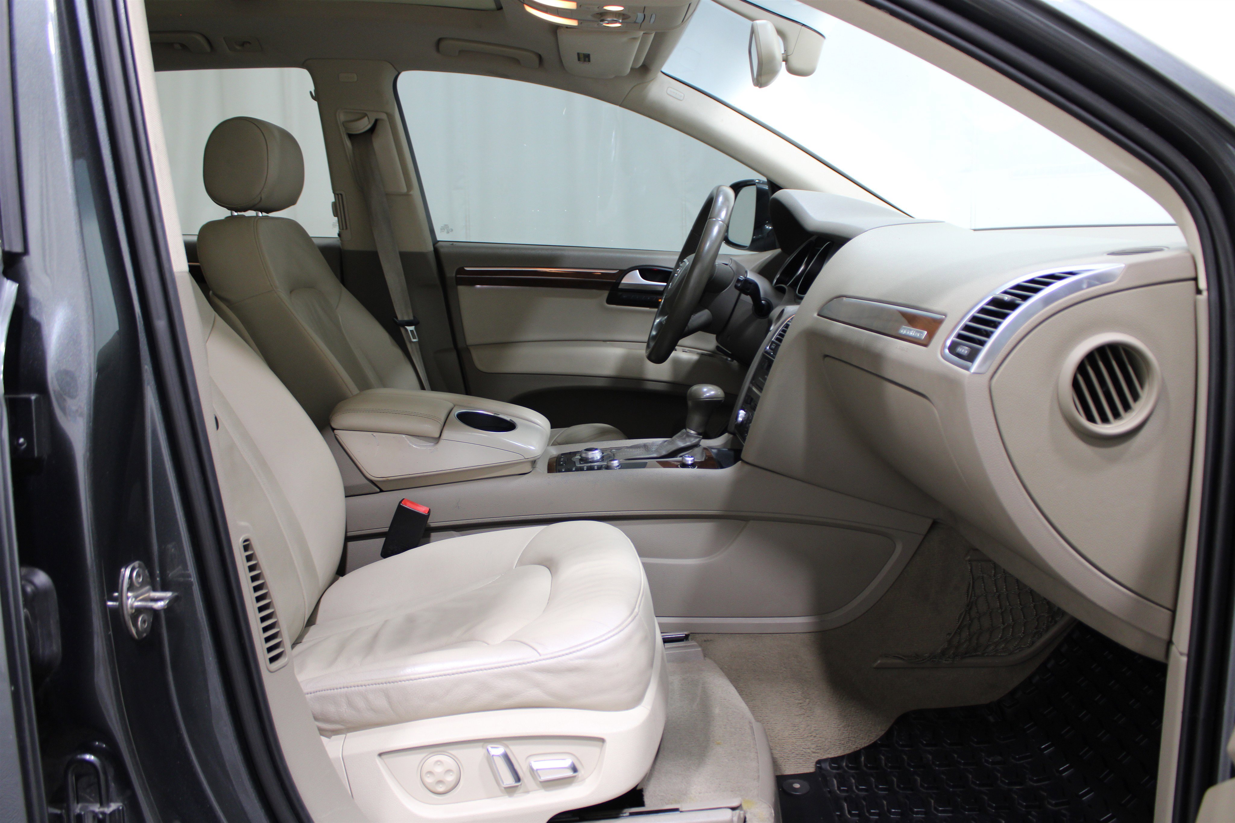 2012 Audi Q7 3.0T Premium Plus photo 15