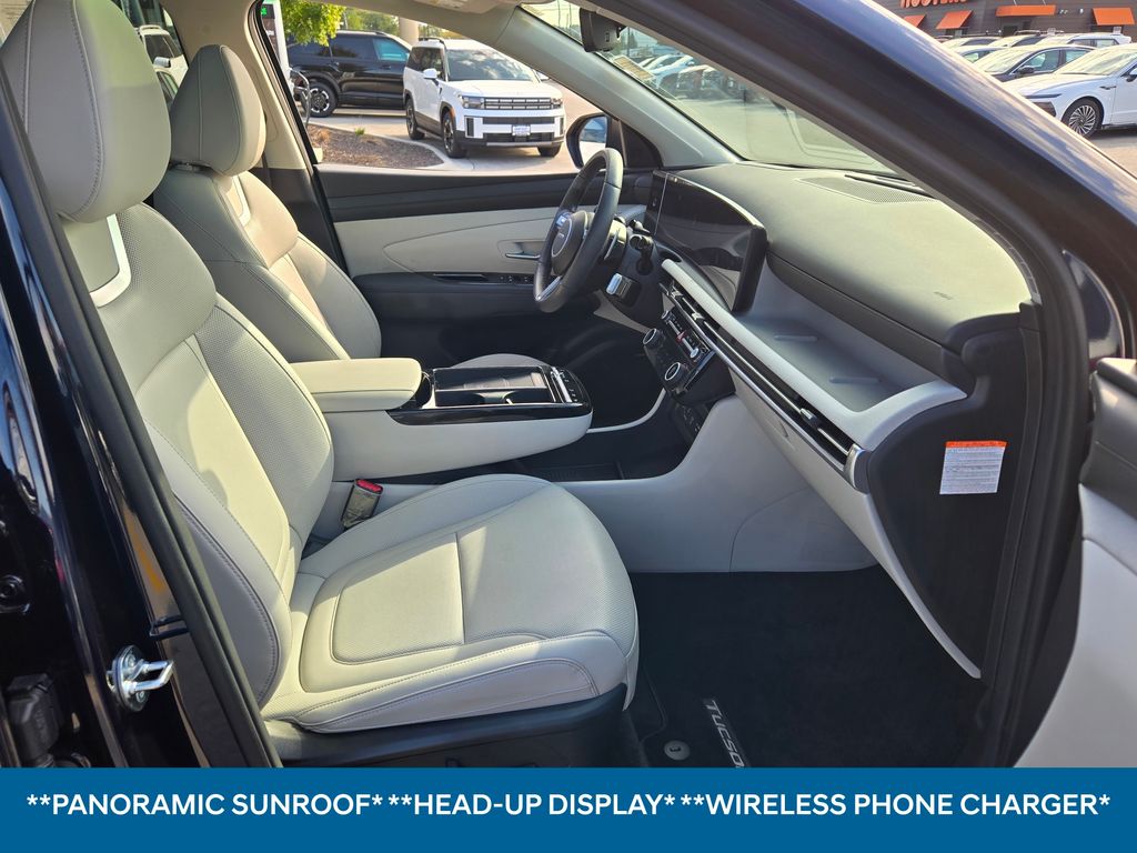 2025 Hyundai Tucson Hybrid Limited photo 2