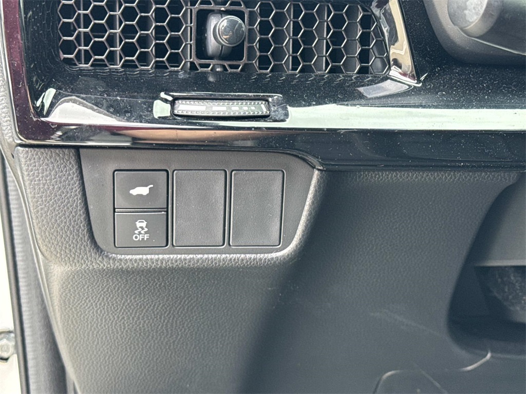 2024 Honda CR-V Hybrid Sport Touring photo 18