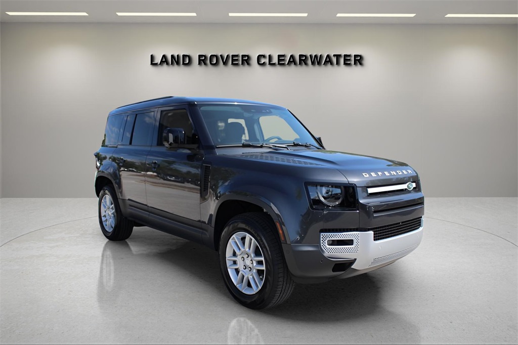 2025 Land Rover Defender 110 S photo 7