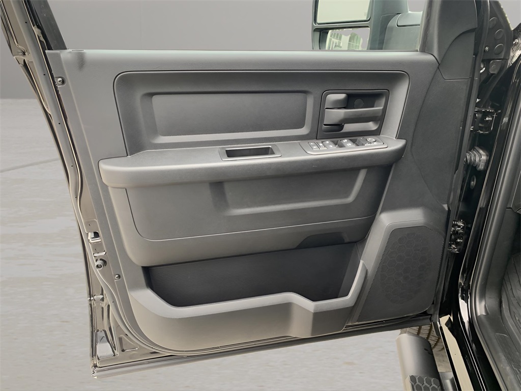 2025 Ram 2500 Tradesman photo 25