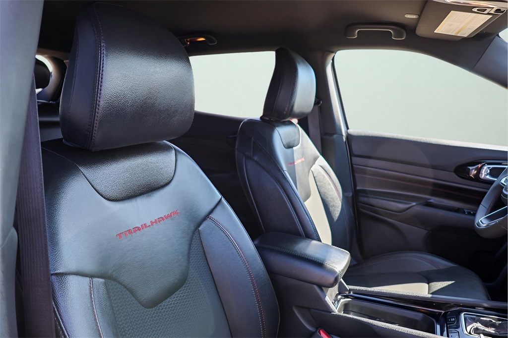 2024 Jeep Compass Trailhawk photo 18