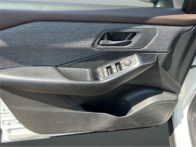 2023 Nissan Rogue S photo 30