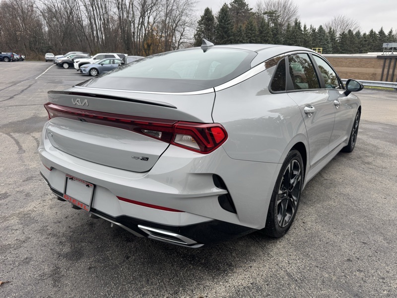 2022 Kia K5 GT-Line photo 3