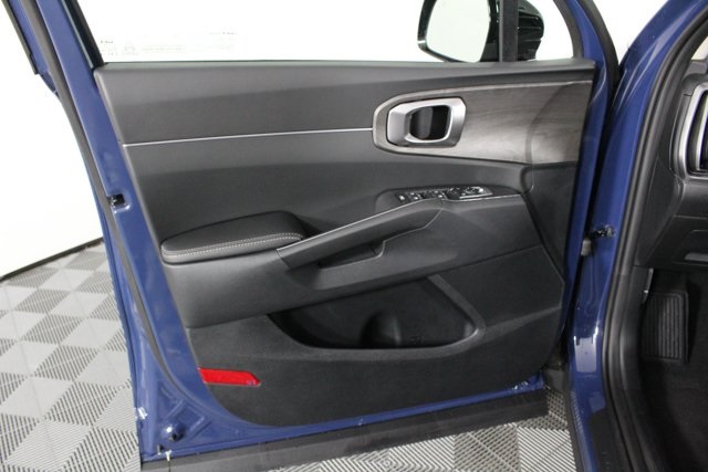 2024 Kia Sorento X-Line EX photo 13