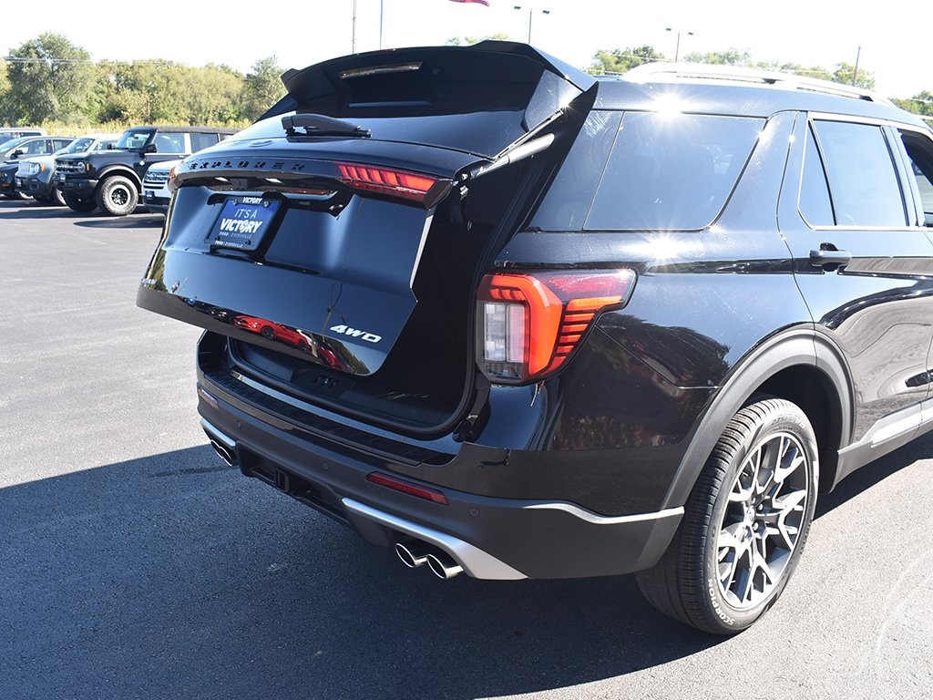 2025 Ford Explorer Platinum photo 27