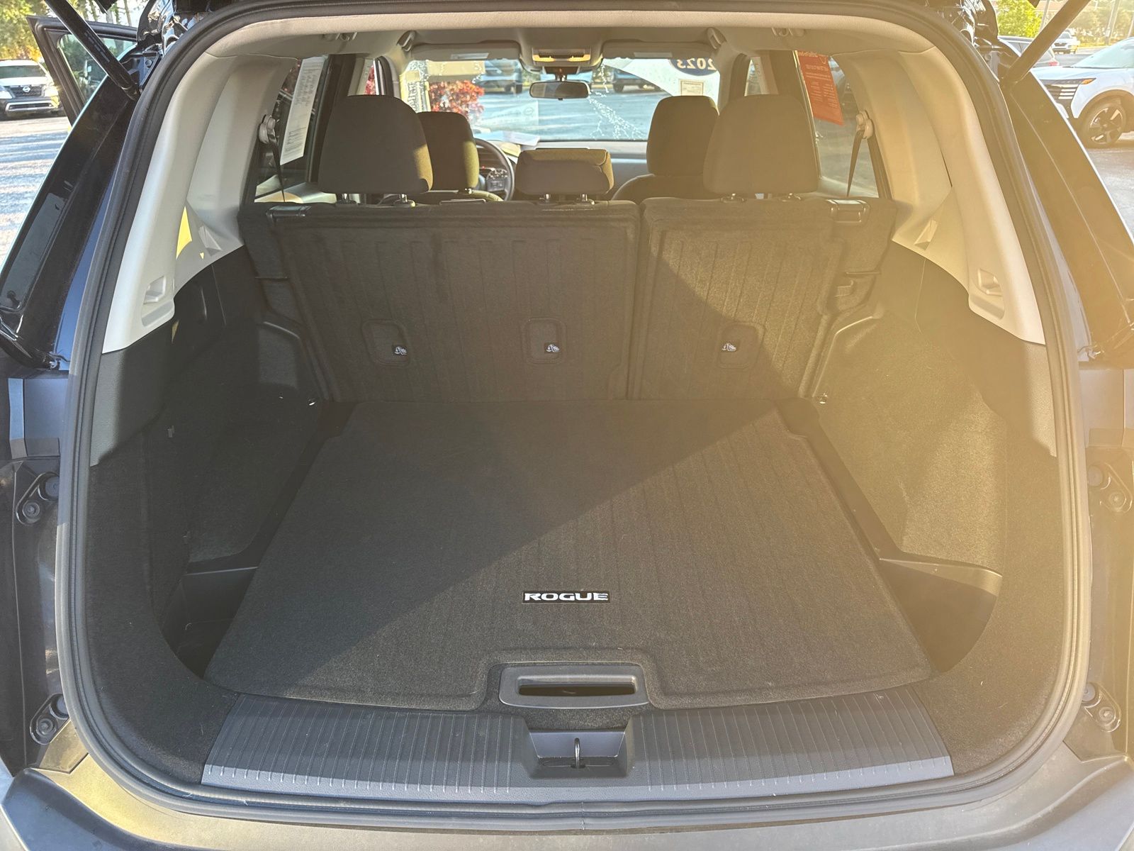 2023 Nissan Rogue S photo 21