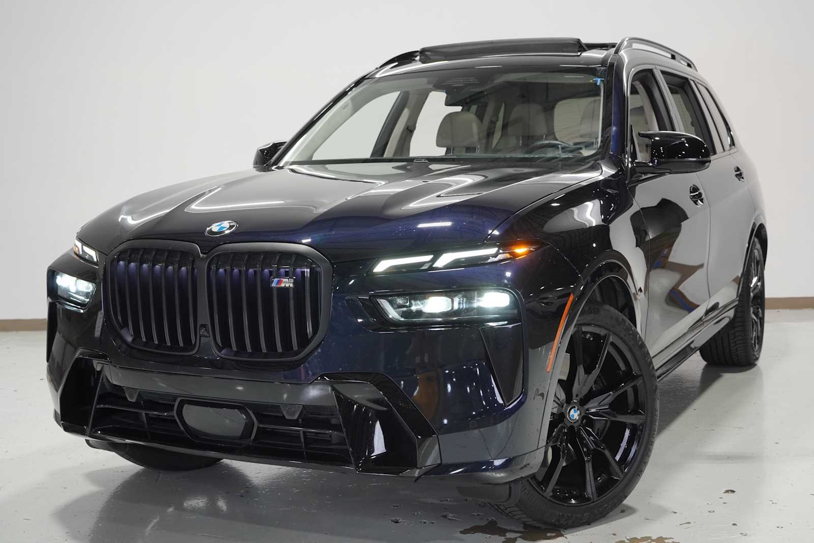2024 BMW X7 M60i