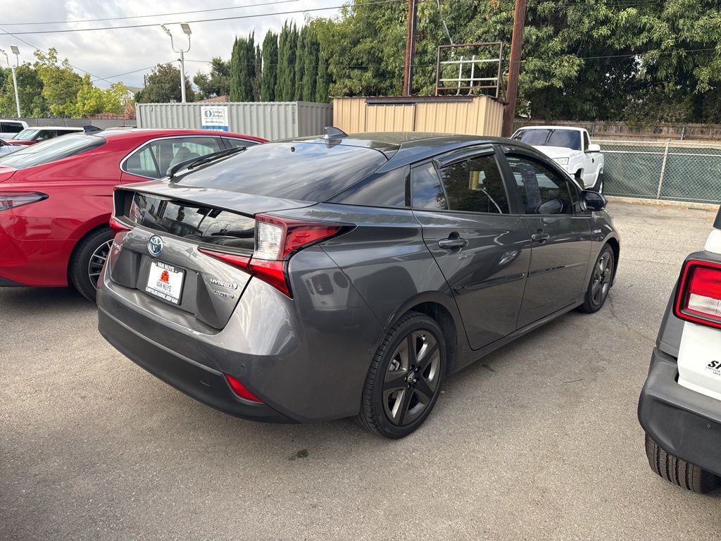 2022 Toyota Prius Limited photo 2