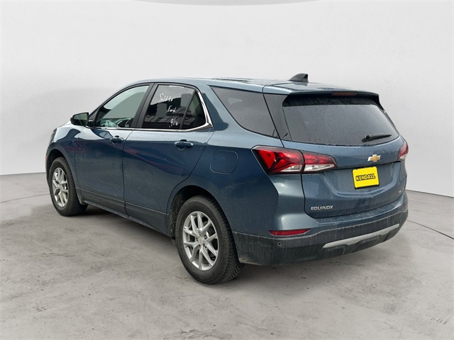 2024 Chevrolet Equinox LT photo 3