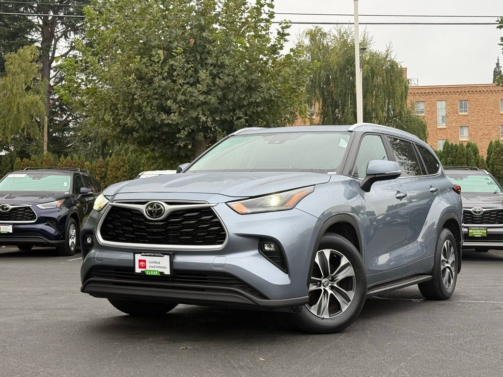 2024 Toyota Highlander XLE