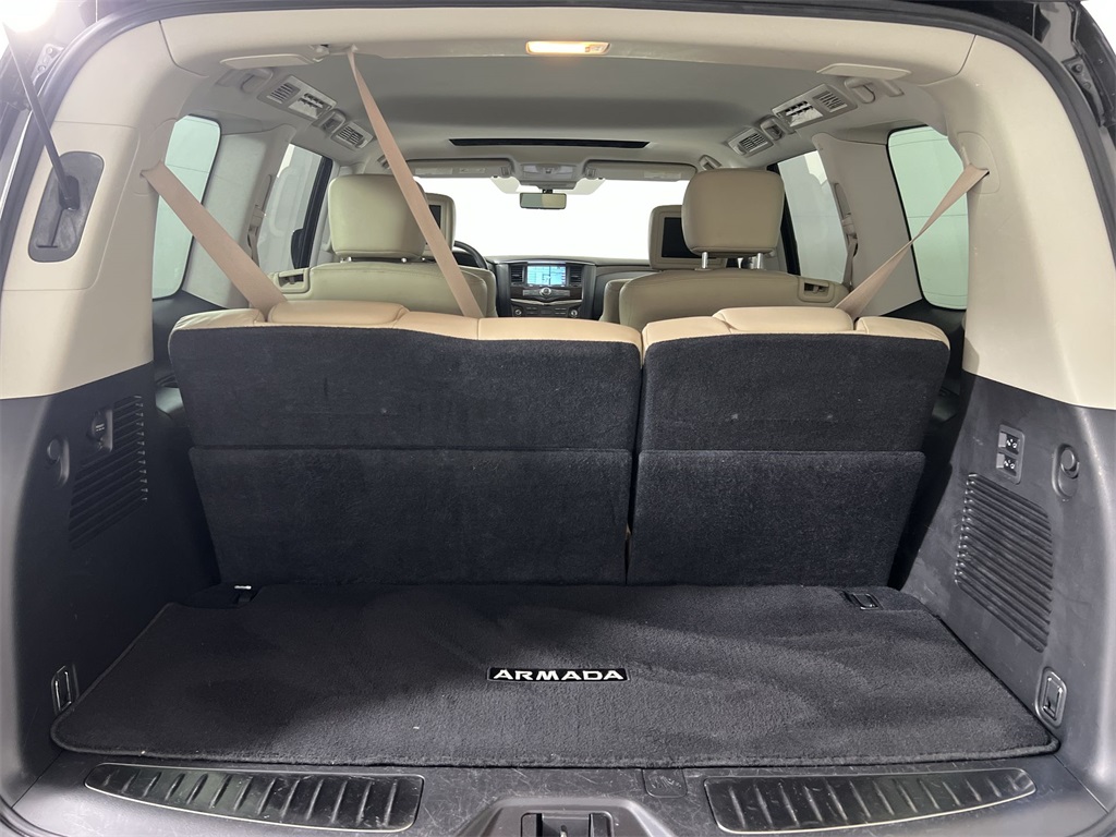2018 Nissan Armada Platinum photo 20