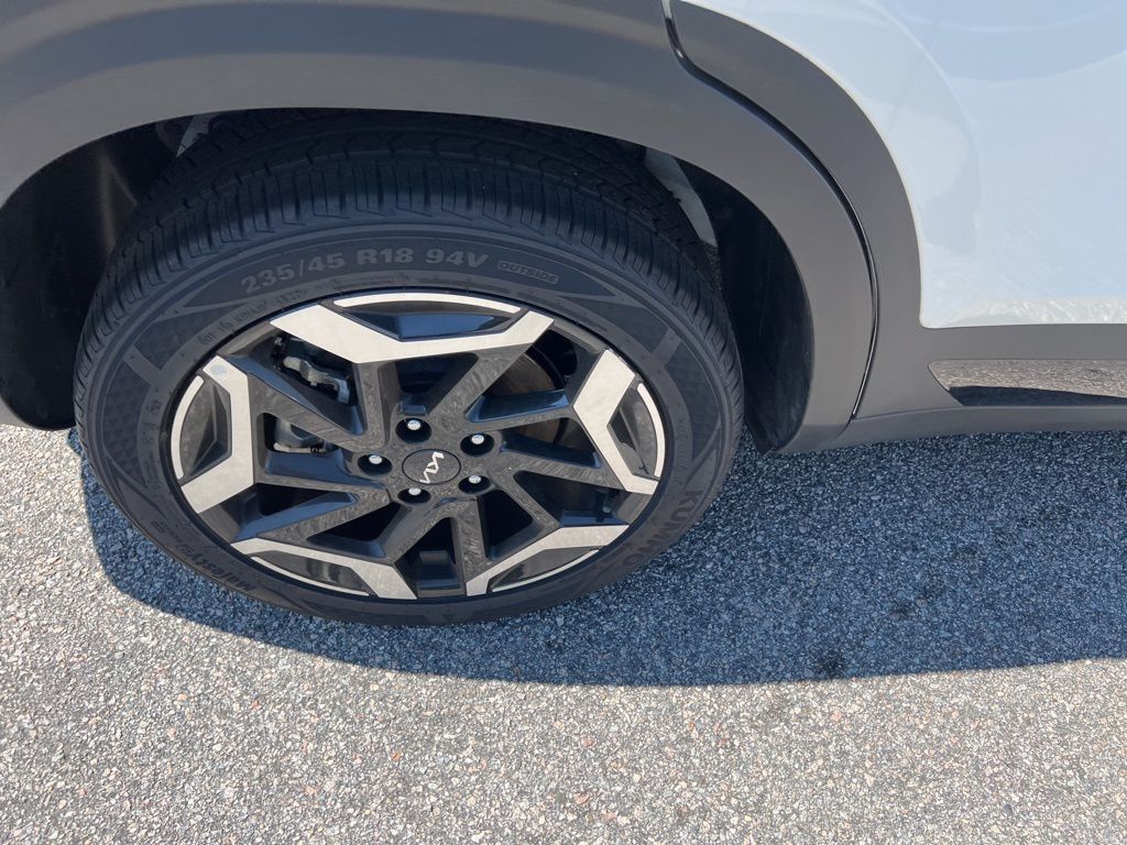 2024 Kia Seltos SX photo 26