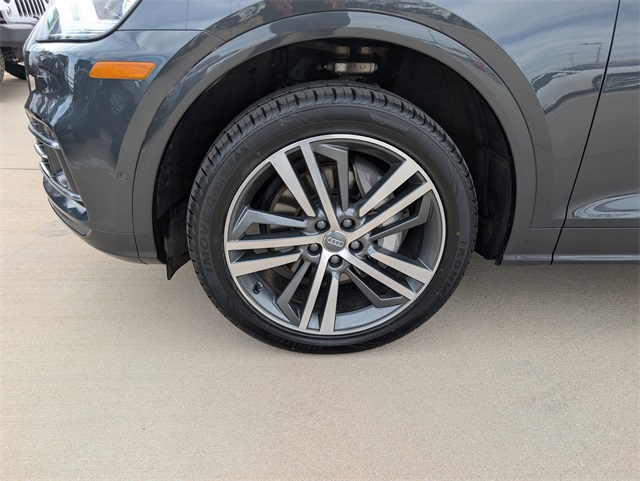 2020 Audi Q5 55 Prestige Premium photo 2