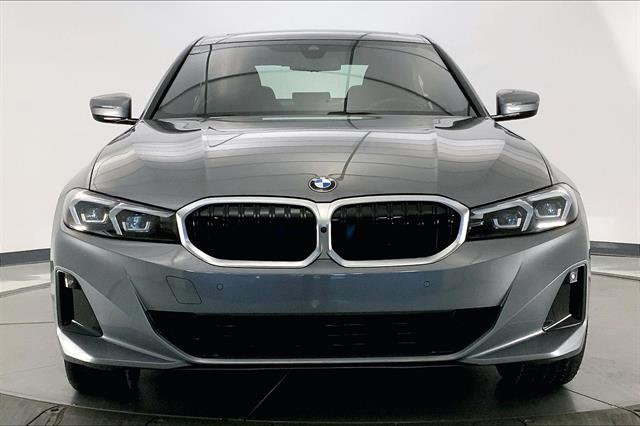 2024 Bmw 330i xDrive photo 2