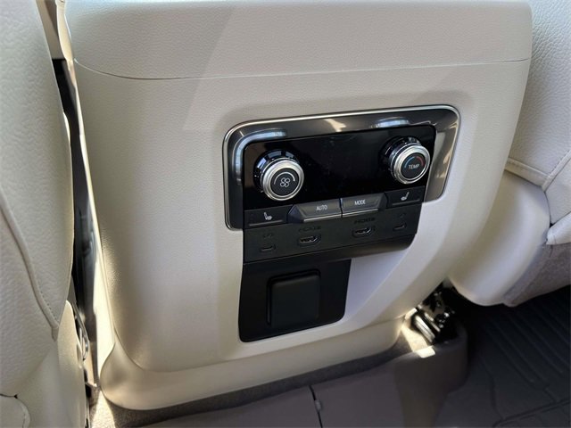 2025 Gmc Yukon Denali photo 15