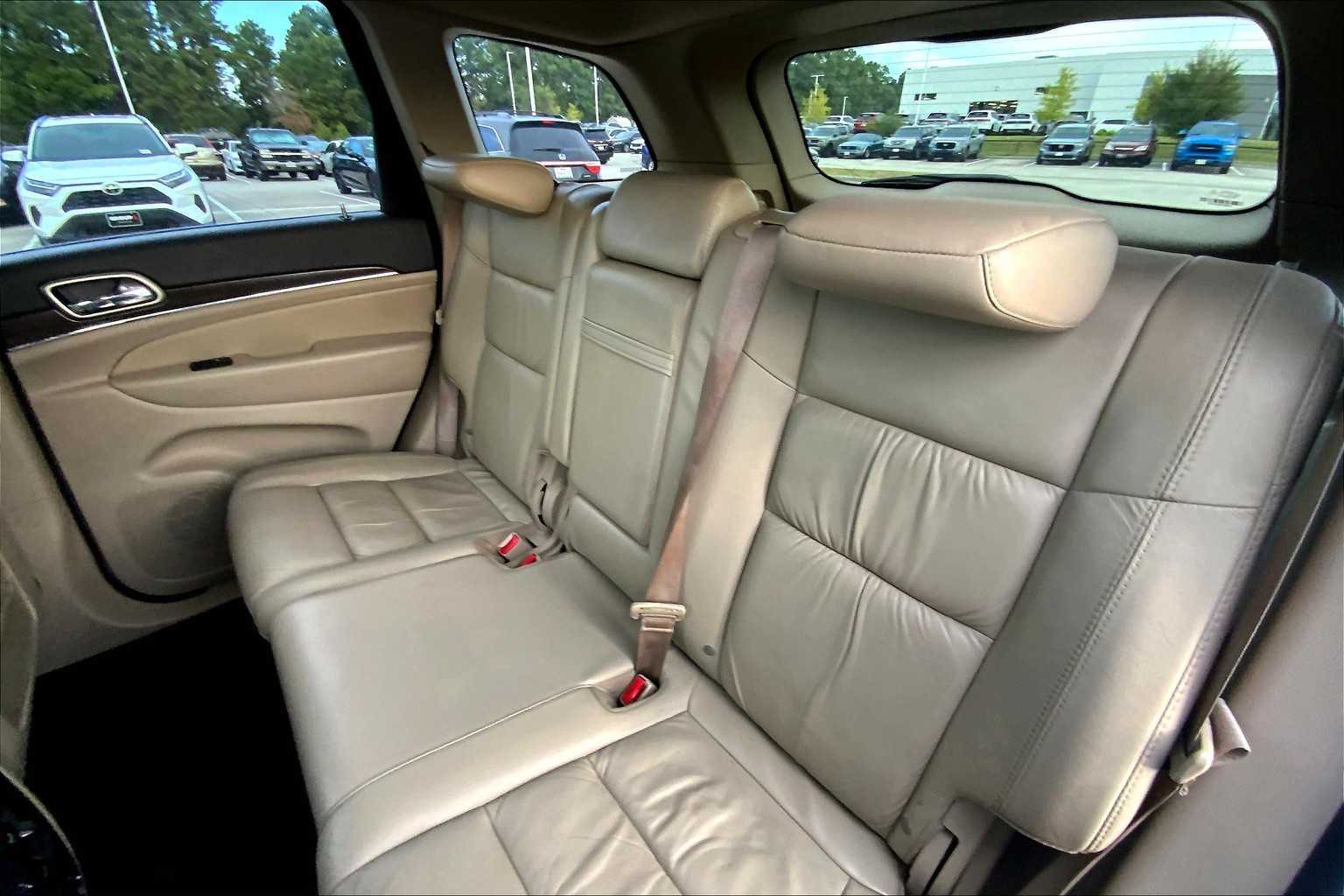 2015 Jeep Grand Cherokee Limited photo 18