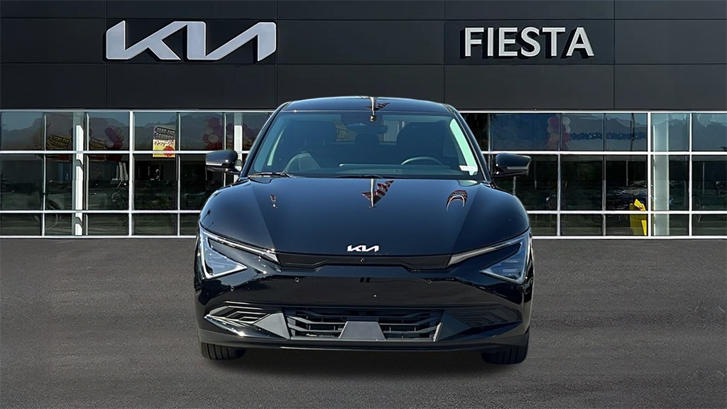 2025 Kia EV6 Light photo 2