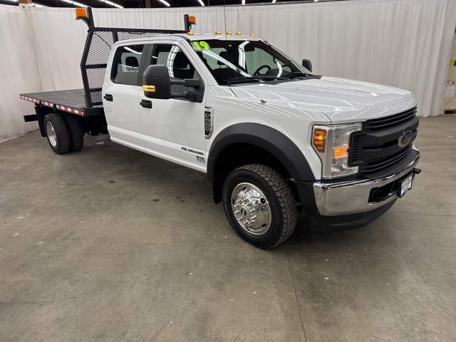 2019 Ford F-550 Super Duty Chassis Cab XL's photo