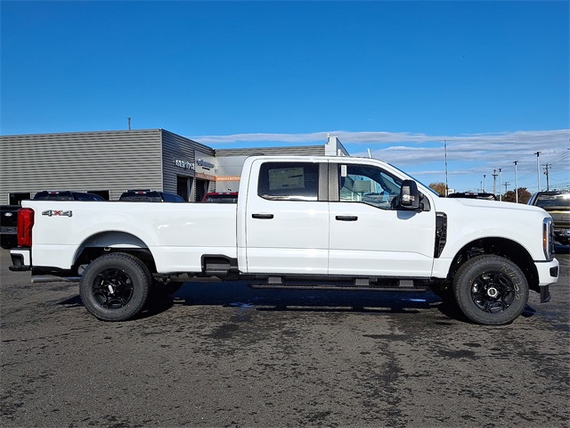 2026 Ford F-250 Super Duty XL's photo