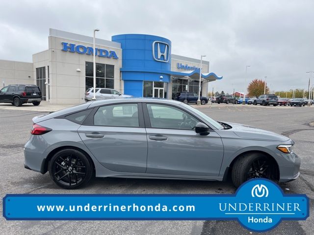 2025 Honda Civic Hatchback Sport's photo