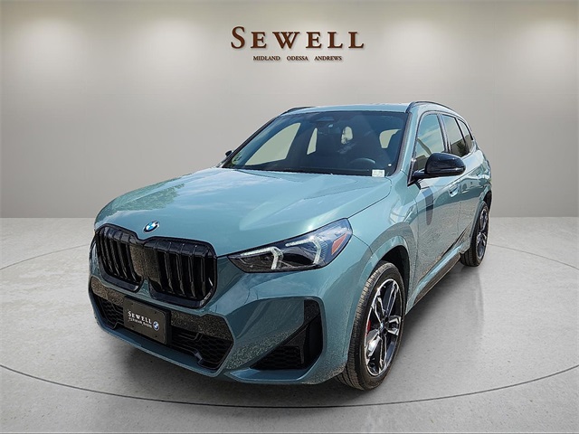 2026 BMW X1 28i's photo