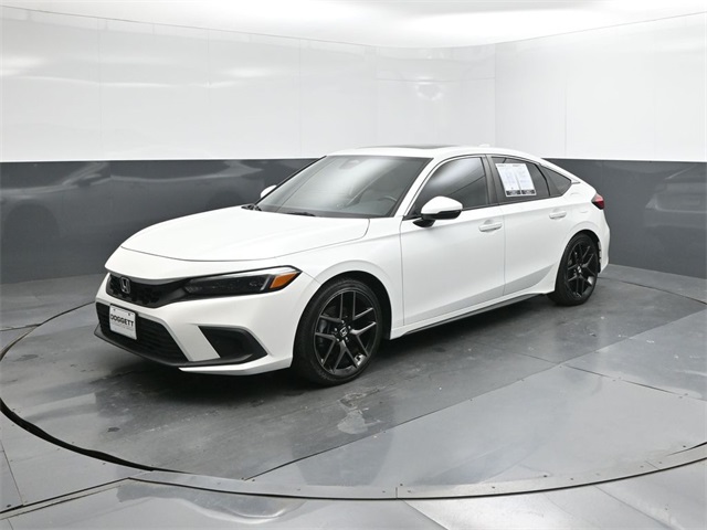 2024 Honda Civic Hatchback Sport Touring's photo