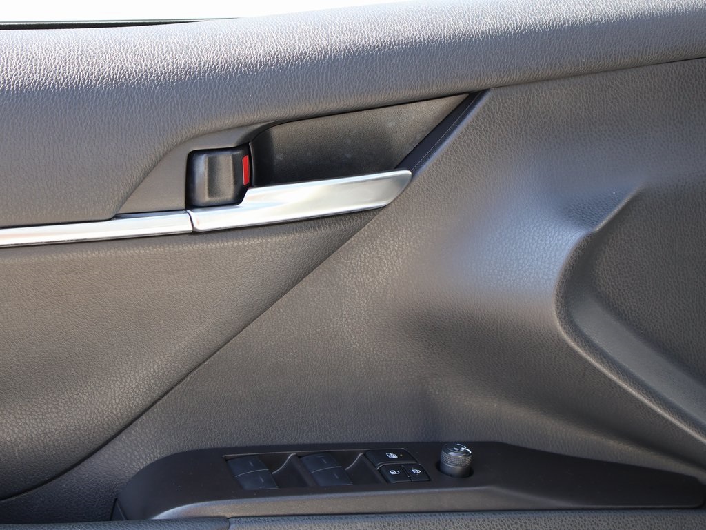 2024 Toyota Camry SE photo 20