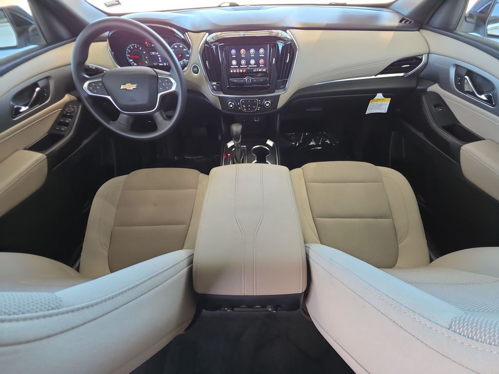 2022 Chevrolet Traverse LS photo 18