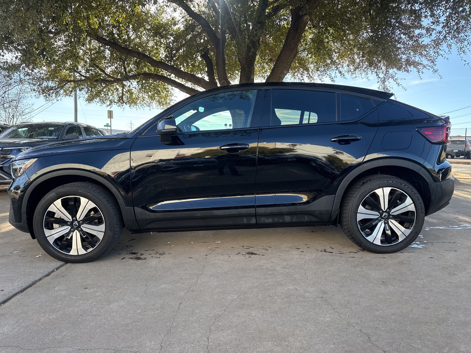 Used 2023 Volvo C40 Core with VIN YV4ED3GK8P2027493 for sale in Fort Worth, TX