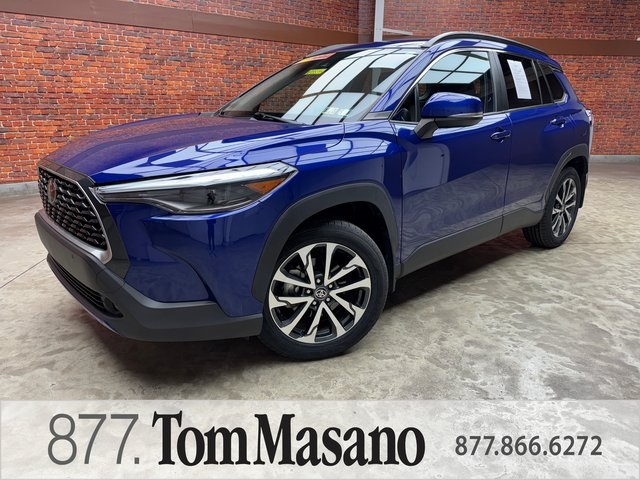 2022 Toyota Corolla Cross XLE's photo