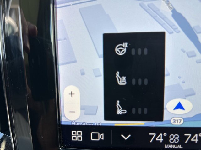 2022 Volvo XC60 Recharge Hybrid Inscription photo 10