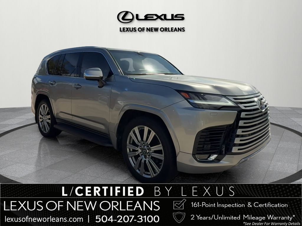 2023 Lexus LX Ultra Luxury's photo
