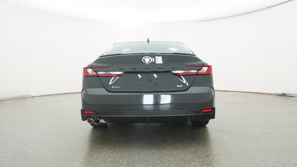 2026 Toyota Camry SE photo 2