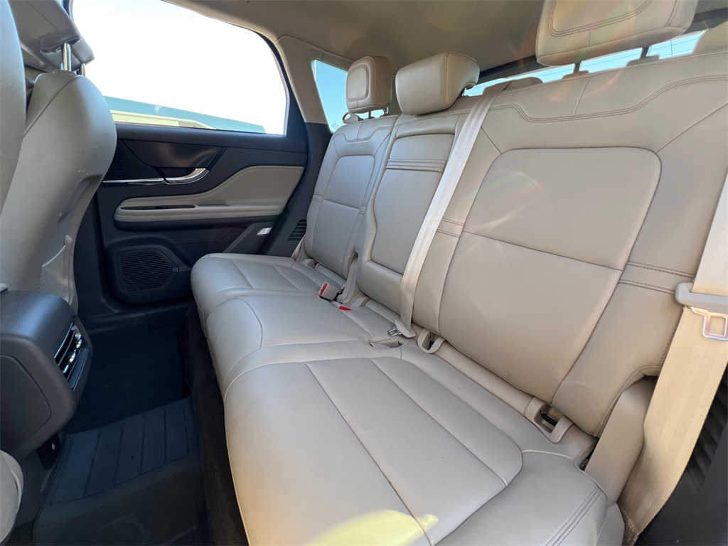2021 Lincoln Corsair Standard photo 32