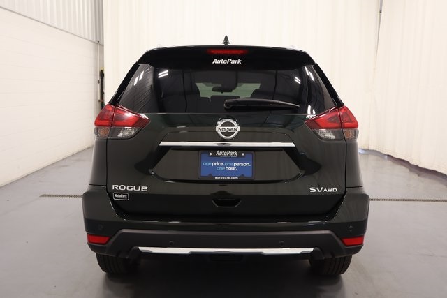 2019 Nissan Rogue SV photo 7