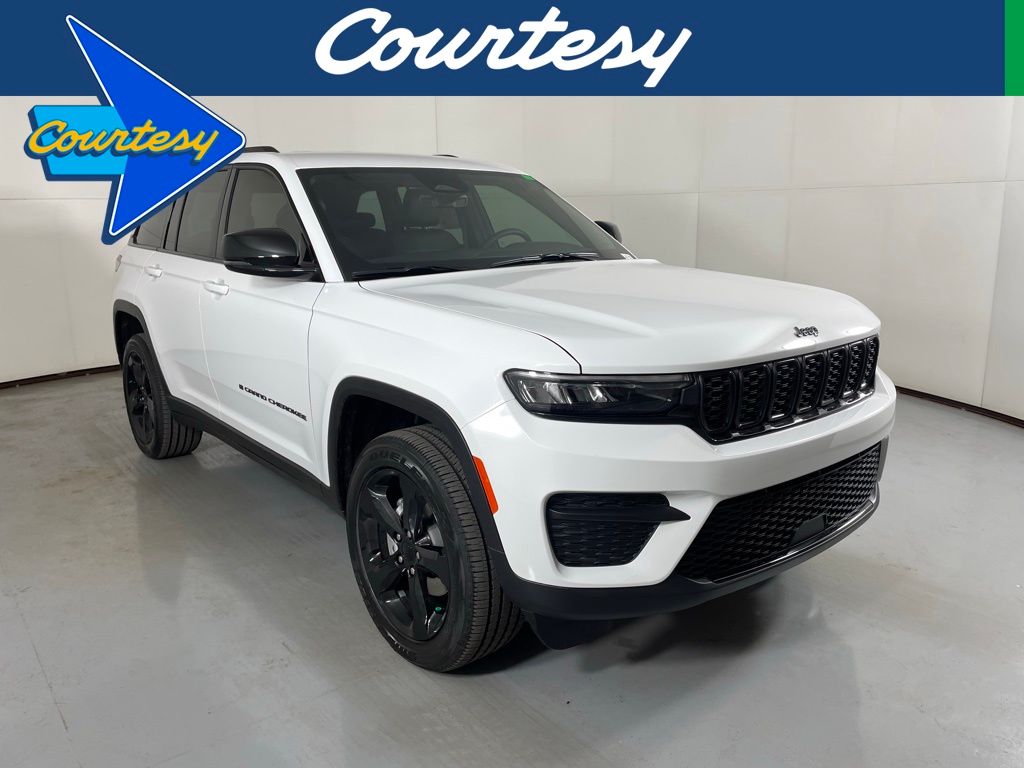 2025 Jeep Grand Cherokee Altitude's photo