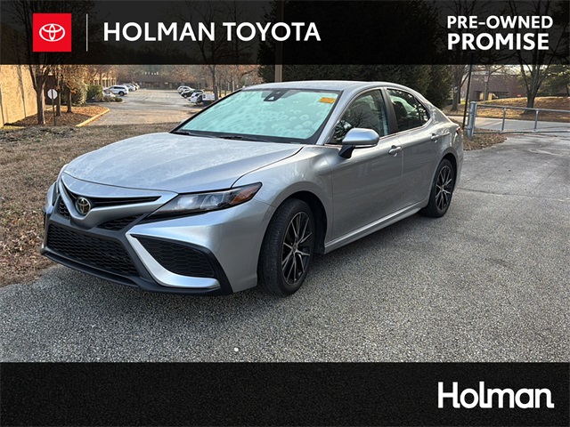 2023 Toyota Camry SE's photo