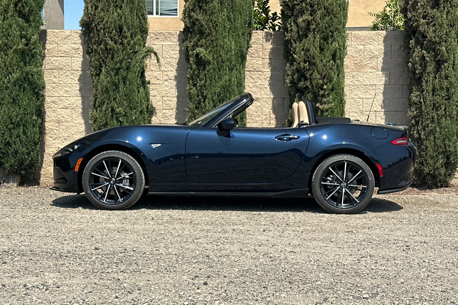 2025 Mazda MX-5 Miata Miata Grand Touring photo 10