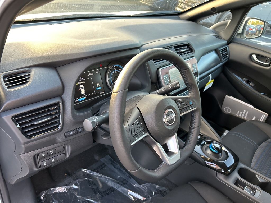 2025 Nissan Leaf SV Plus photo 15