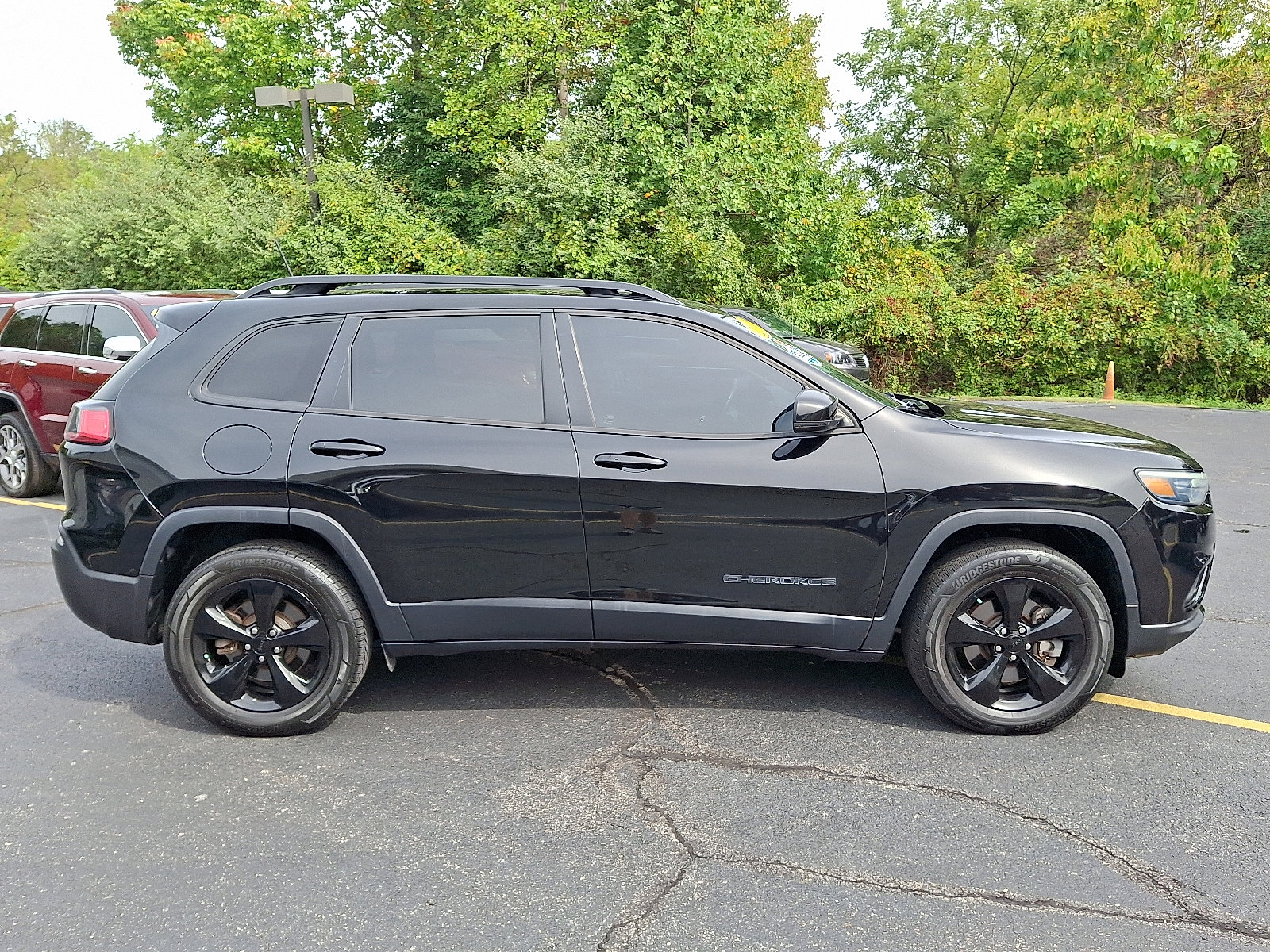 2019 Jeep Cherokee Altitude photo 3