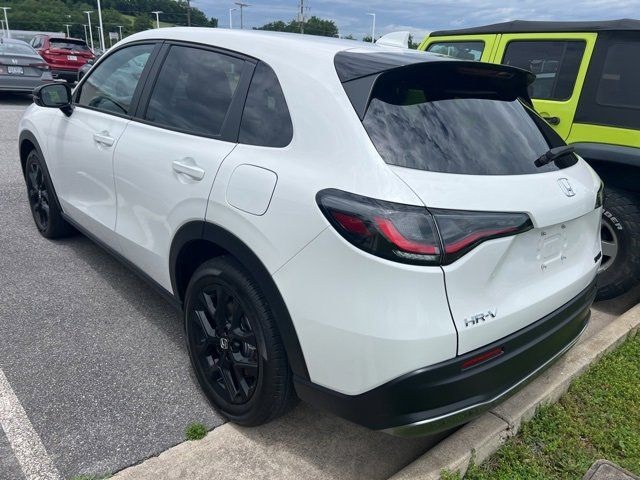 2025 Honda HR-V Sport photo 2