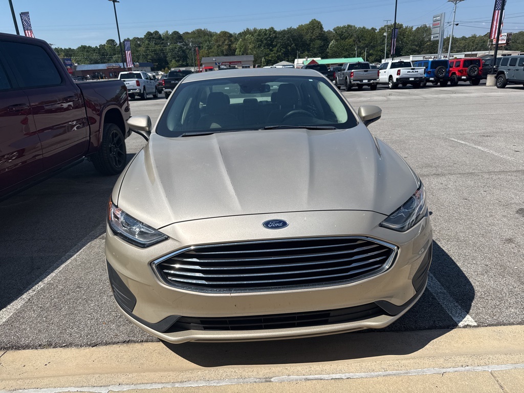 2019 Ford Fusion SE photo 3