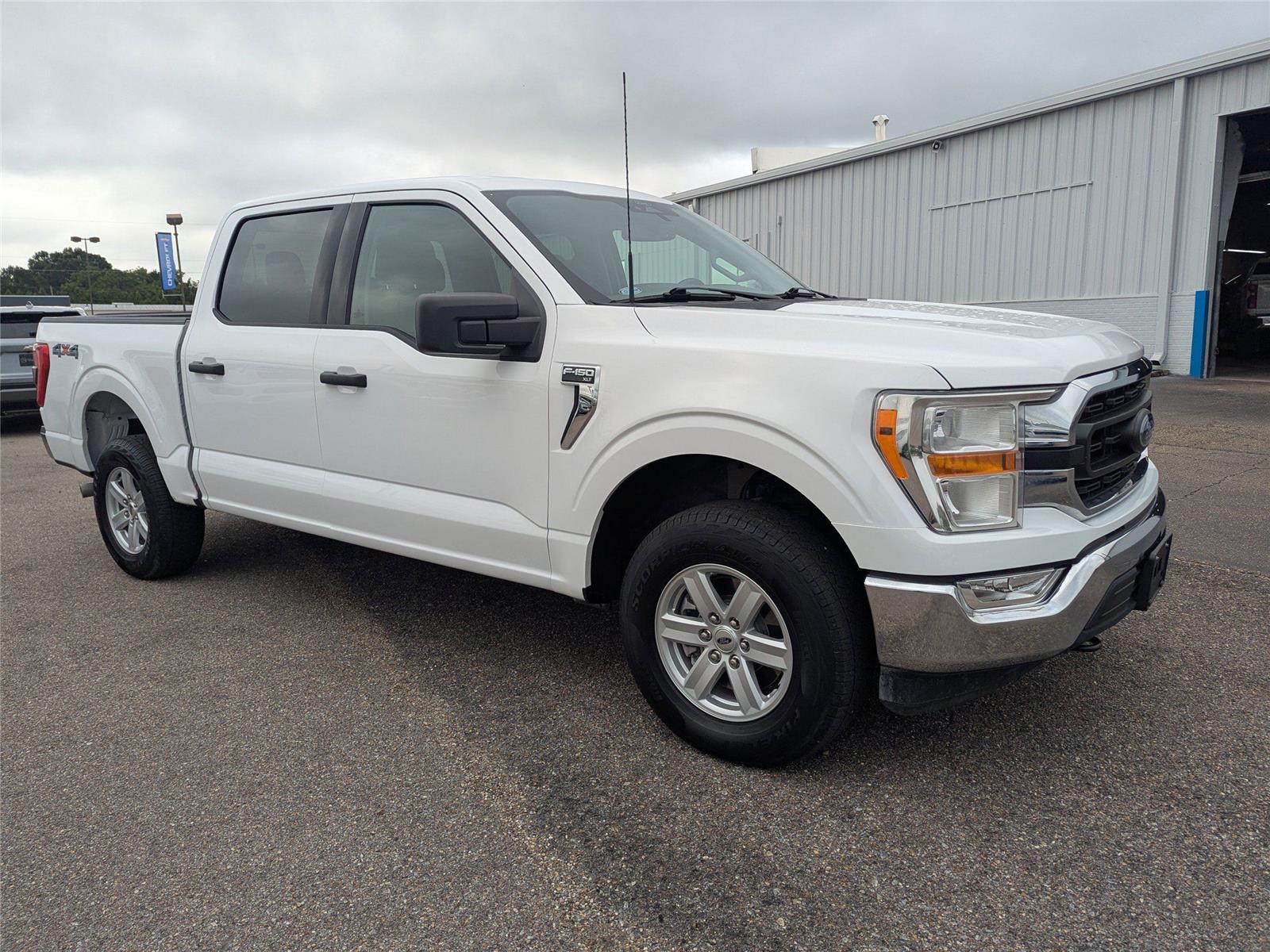 2022 Ford F-150 XLT photo 7